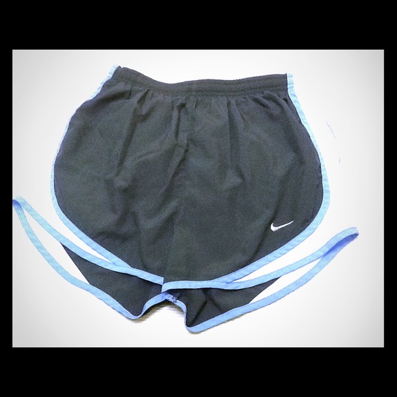 SOLD Nike Dri fit shorts with liner, drawstring S - Picture 1 of 4