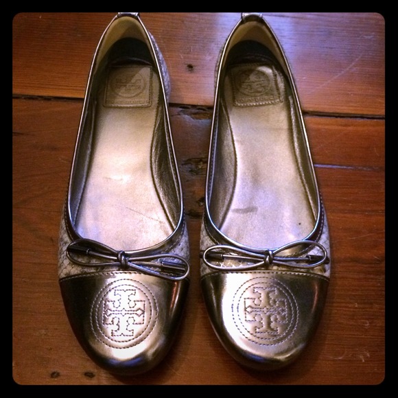 100% Auth. Tory Burch ballet flats