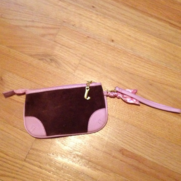 🚫Sold 🚫 Juicy Couture Wristlet - Picture 3 of 4