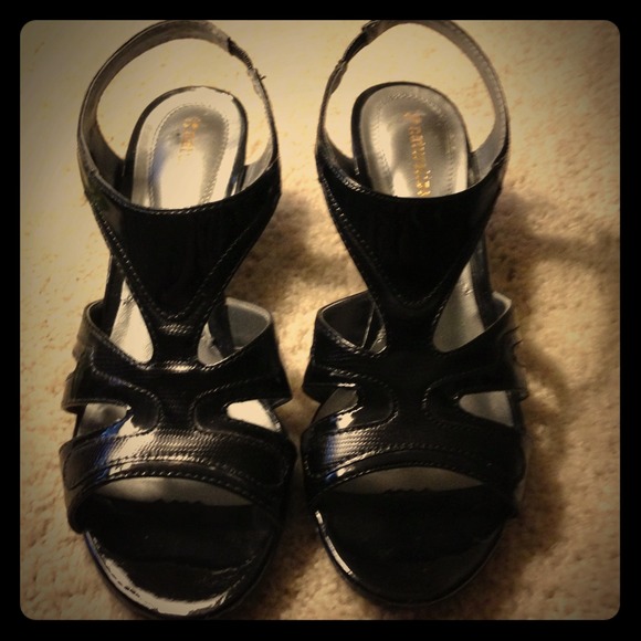 🚫SOLD🚫 Black sandals