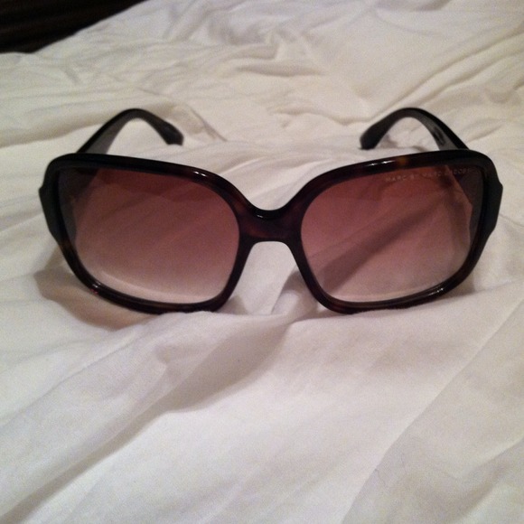 Marc by Marc Jacobs Brown Sunglasses - Picture 2 of 3