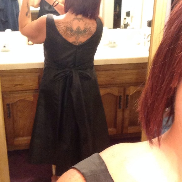 Black cocktail dress. Never worn. True to size - Picture 3 of 3