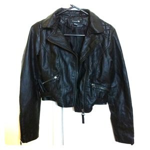 Forever 21 black leather jacket