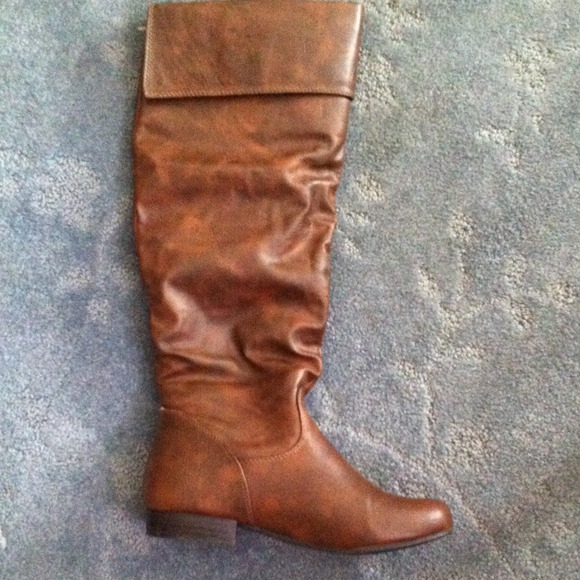 Brown boots
