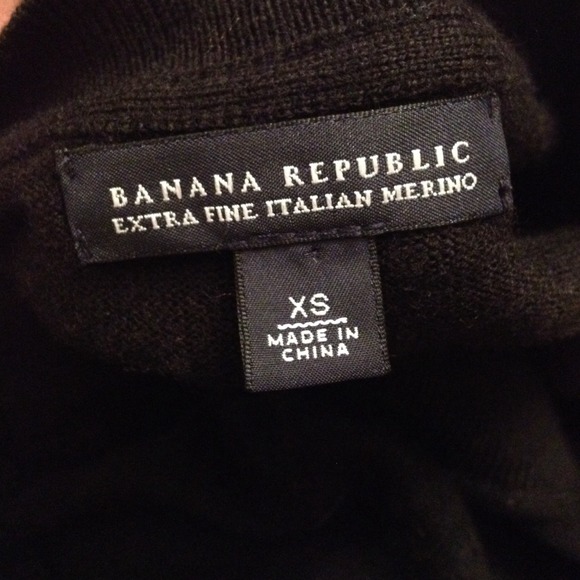 Banana Republic Italian Merino sweater - Picture 3 of 3