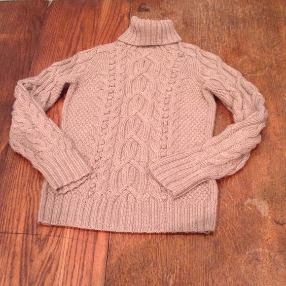 ❌Sold❌J. Crew hand knit sweater