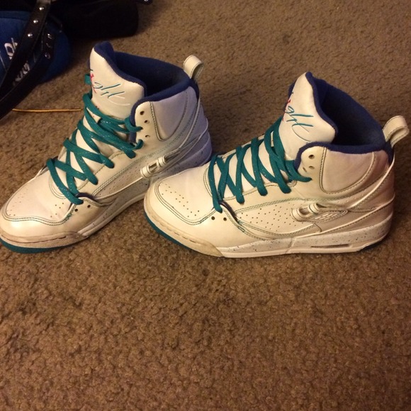 Flight 45 Jordan's REDUCED - Picture 2 of 4