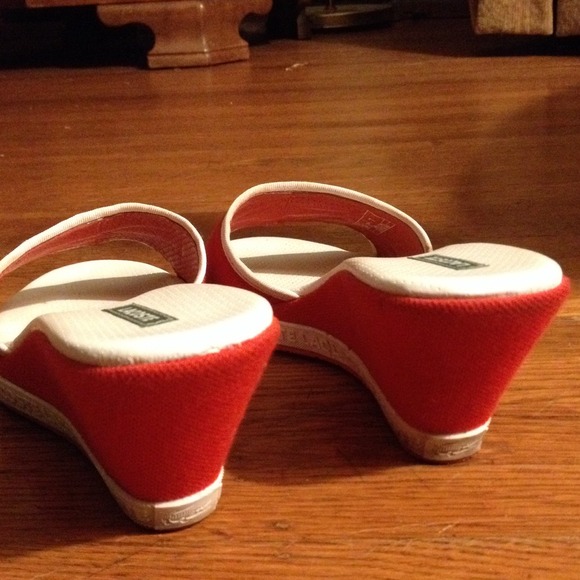 SOLD! Gently used Red Lacoste wedge sandals Sz 7 - Picture 3 of 3