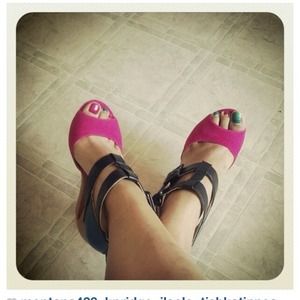 I LOVE SHOES!