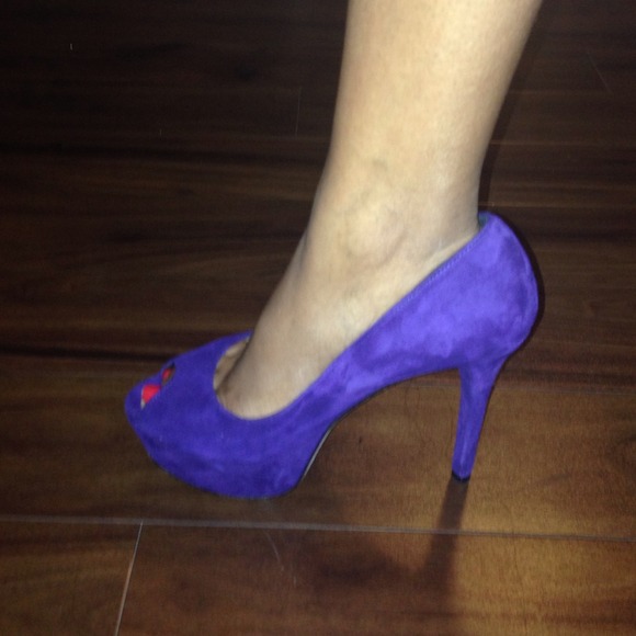 B Brian Atwood Peep Toe - Picture 3 of 4