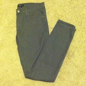 Forever 21 grey skinny jeans never worn!