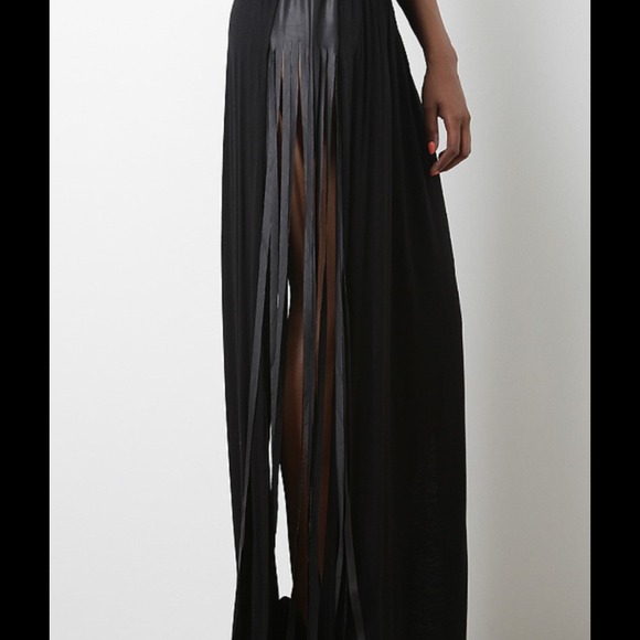 🎀SOLD OUT🎀Black Maxi Skirt - Picture 3 of 4