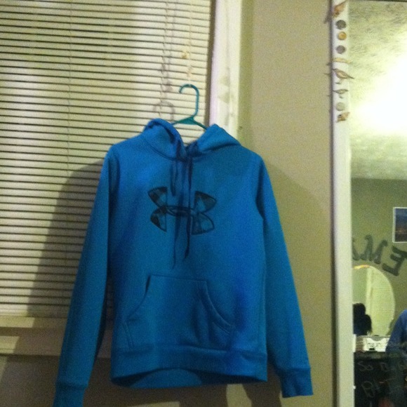 Under amour blue sweatshirt
