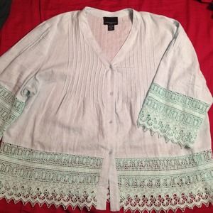 ✂️Price Cut!✂️ Cynthia Rowley lace trimmed tunic