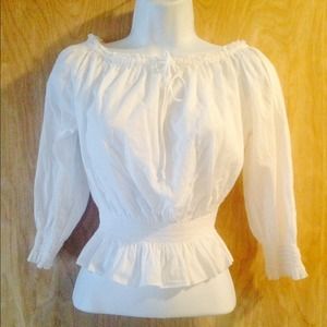 DKNY Beautiful white cropped top