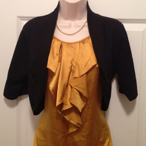 Beautiful Ruffled Arden B top - Picture 2 of 3