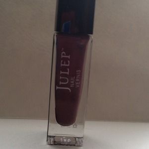 Julep nail lacquer