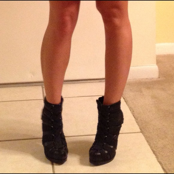 SEXY Steven boots!!!! - Picture 1 of 3
