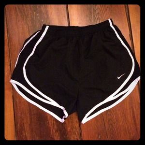 Nike shorts size small