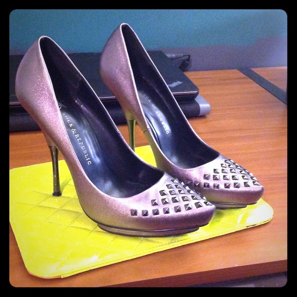 ROCK & Republic Pewter Stud Stillettos (NOT KOHLS)