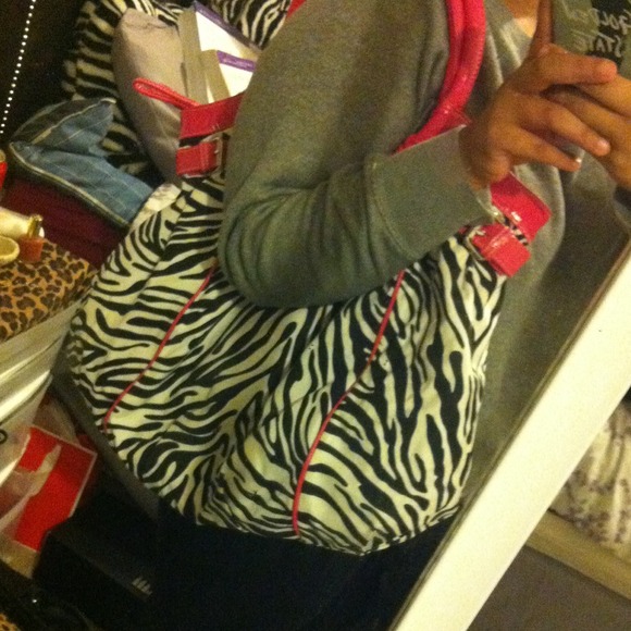 Large zebra print purse. - Picture 2 of 3