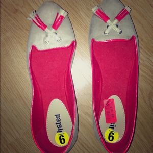 Flat every day shoe