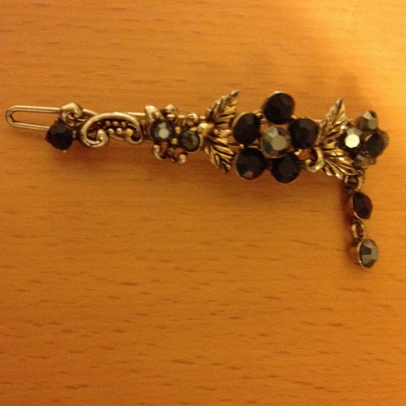 Hair clip/adornment