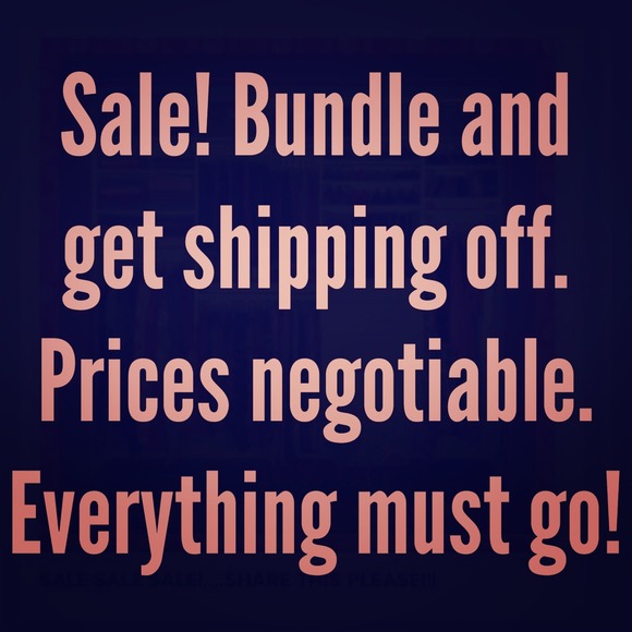💕Bundle and get shipping off!!!!💕