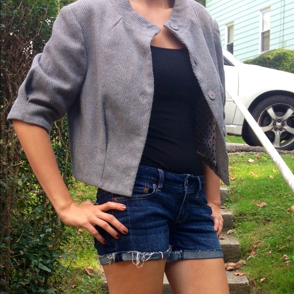 Cute Gray Jacket with Snaps!