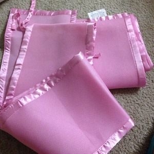 Breathable baby bumper
