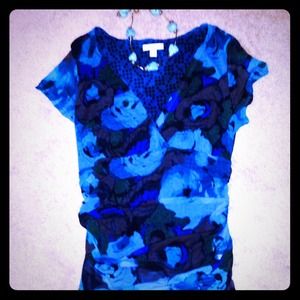 🎀SOLD🎀 Shades of blue top