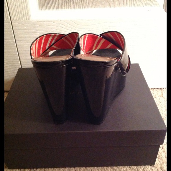 Authentic BCBGeneration - Picture 3 of 3