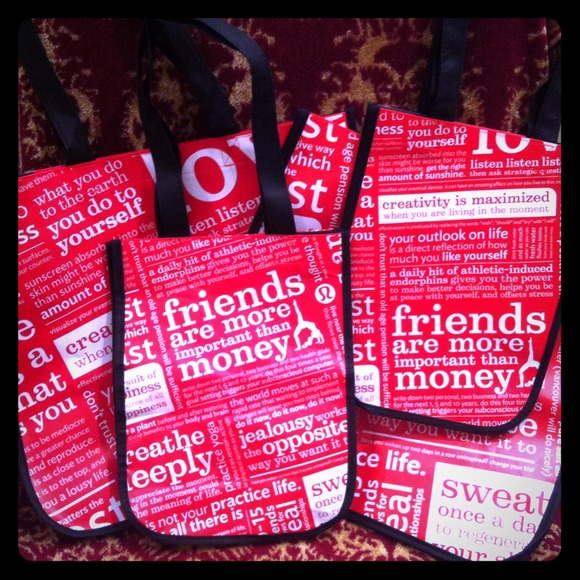 (4) LULULEMON reusable tote bags!!!