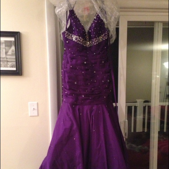 Prom dress - Picture 3 of 4