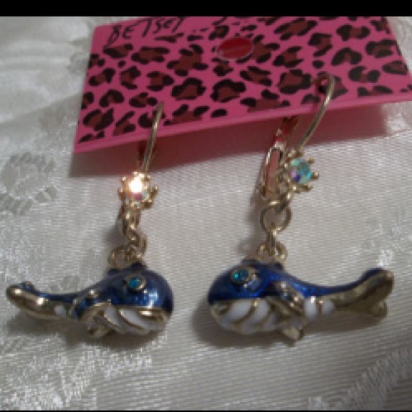 Betsey Johnson whale earrings