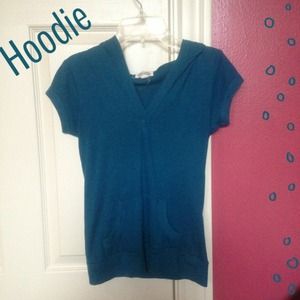 Hoodie sleeve top