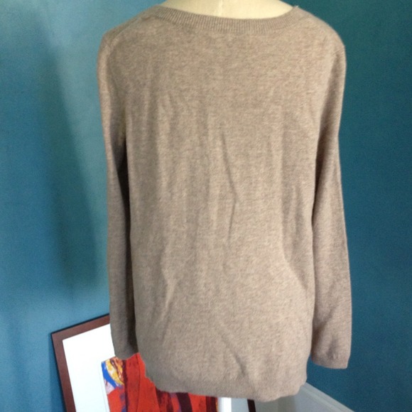 CASHMERE any one??  From VINCE... - Picture 2 of 3