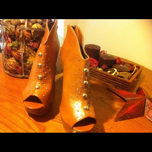 Sexy Gold studded peep toe booties w/ wood heels