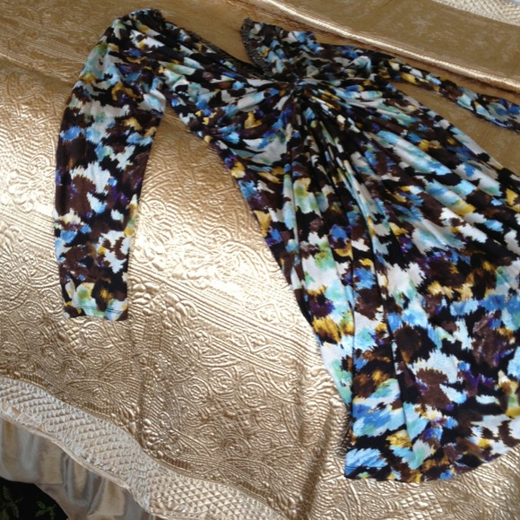 SALE! Print dress/twist knot bodice & beaded trim - Picture 2 of 4