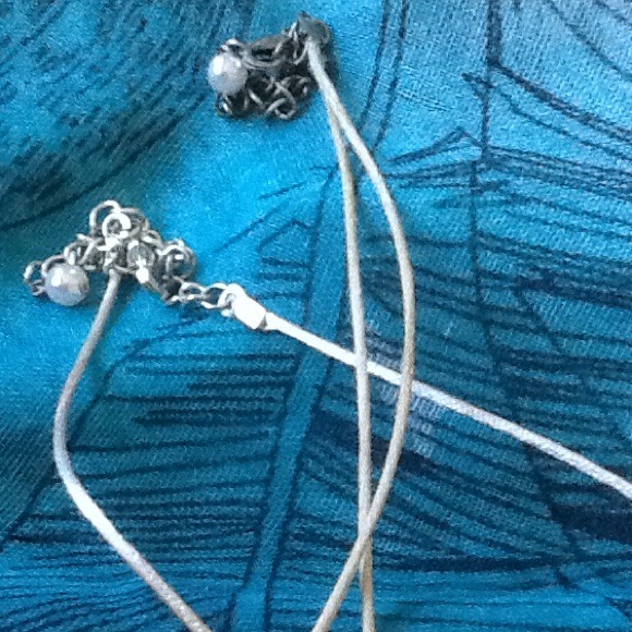 Large pale pink faux pearl necklaces - Picture 2 of 3