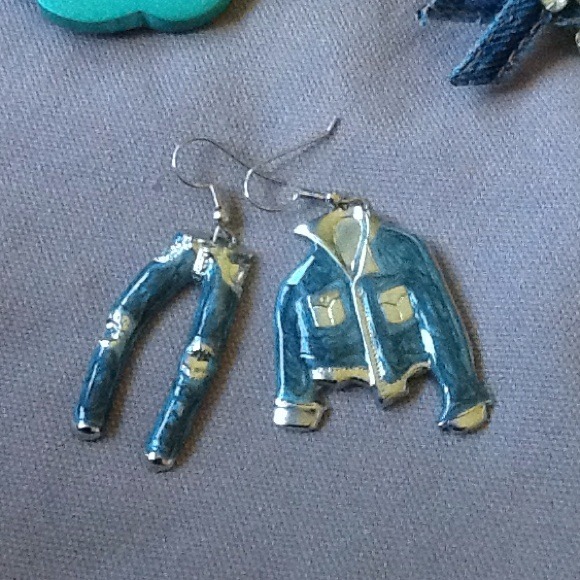 Fun earring bundle - Picture 2 of 4
