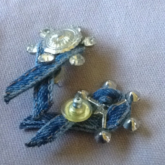 Fun earring bundle - Picture 3 of 4
