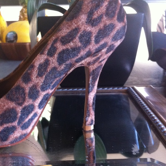 Cheetah pumps - Picture 3 of 4