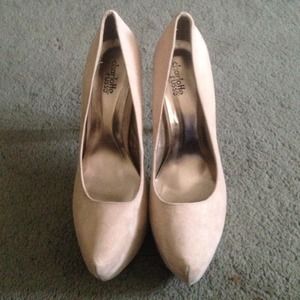 Pale blush suede heels worn once great condition