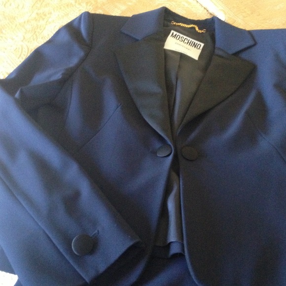 SALE! Moschino Couture tuxedo. Magnificent! - Picture 3 of 4