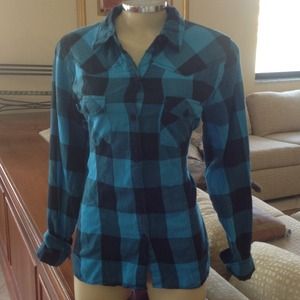 Blue plaid button up shirt