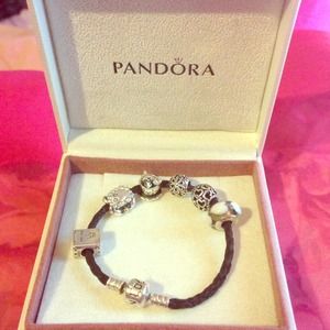Authentic pandora bracelet with charms