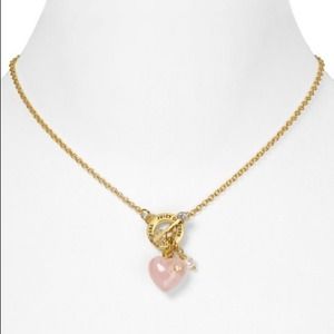 💔SOLD💔Juicy Couture heart toggle necklace