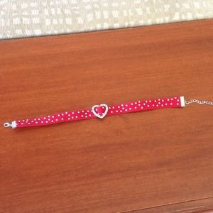 Diamond heart, red polka dot choker