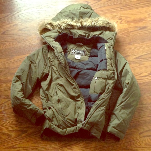 Puffed Columbia winter jacket